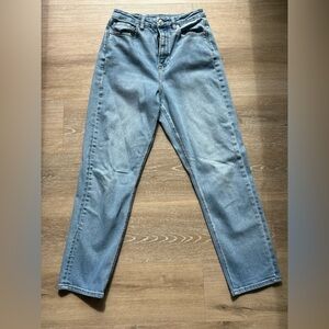American Eagle High Waisted Light Wash Straight Leg Denim Jeans